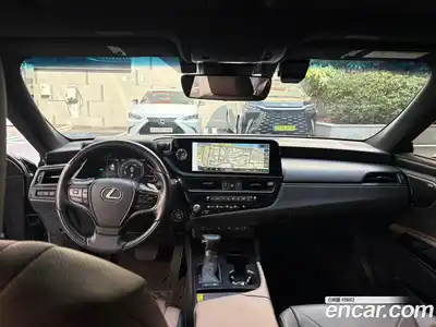 Lexus ES 2025 2.5 Автомат в Москве № 334384, миниатюра 11