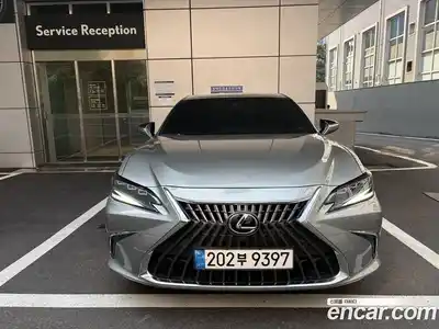 Lexus ES 2025 2.5 Автомат в Москве № 334384, миниатюра 2