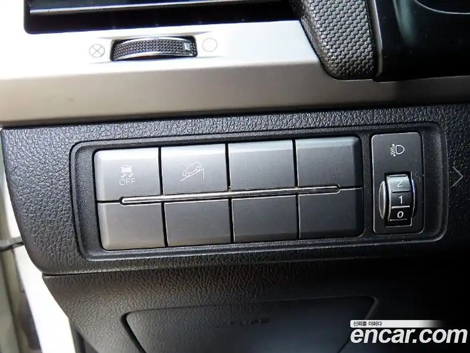 SsangYong Rexton 2018 2.2 Автомат в Москве № 342246, фото 12