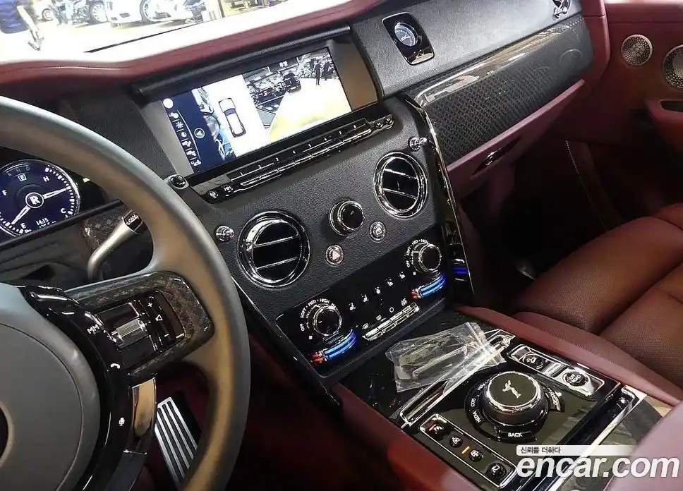 Rolls-Royce Cullinan 2023 6.7 Автомат в Москве № 353778, фото 12