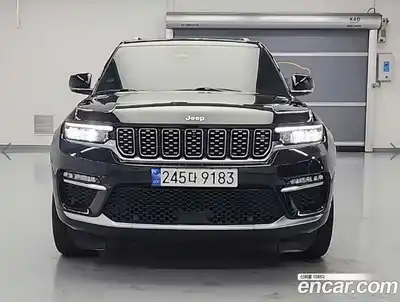 Jeep Cherokee 2023 2.0 Автомат в Москве № 360616, миниатюра 2