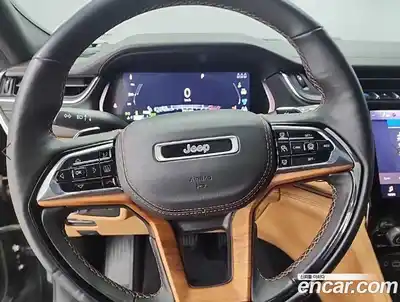 Jeep Cherokee 2023 2.0 Автомат в Москве № 360616, миниатюра 9