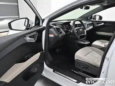 Audi Q4 e-tron 2023 0.1 Автомат в Москве № 373416, миниатюра 11