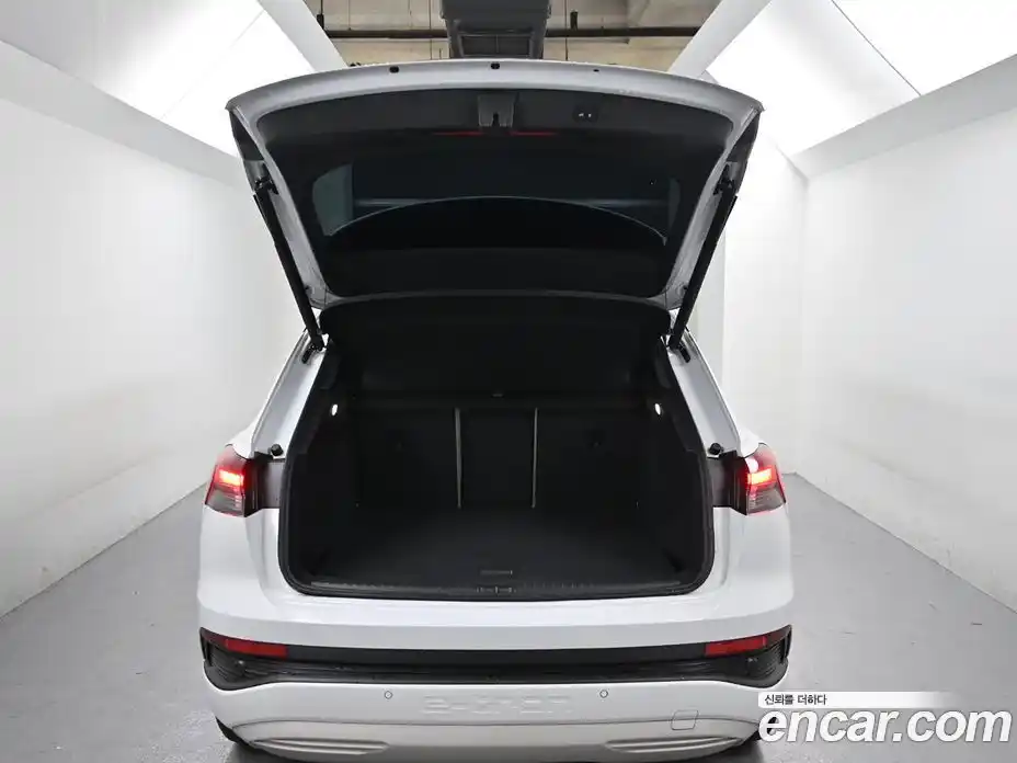 Audi Q4 e-tron 2023 0.1 Автомат в Москве № 373416, фото 20