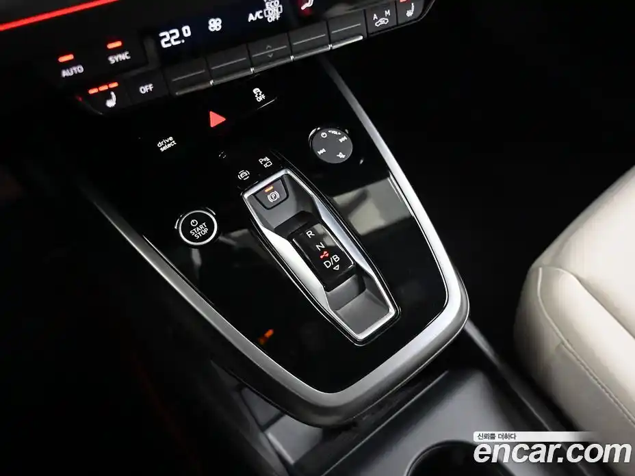 Audi Q4 e-tron 2023 0.1 Автомат в Москве № 373416, фото 9