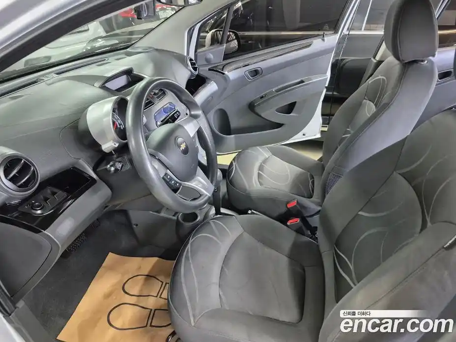 Chevrolet Spark 2012 1.0 Автомат в Москве № 38108, фото 6