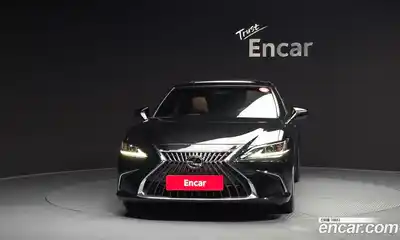 Lexus ES 2023 2.5 Автомат в Москве № 382063, миниатюра 3