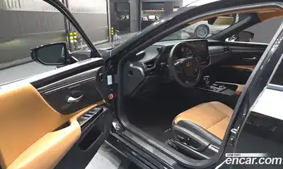 Lexus ES 2023 2.5 Автомат в Москве № 382063, миниатюра 10