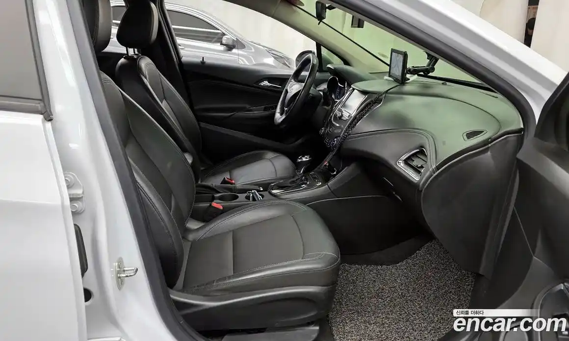 Chevrolet Cruze 2017 1.4 Автомат в Москве № 390034, фото 11