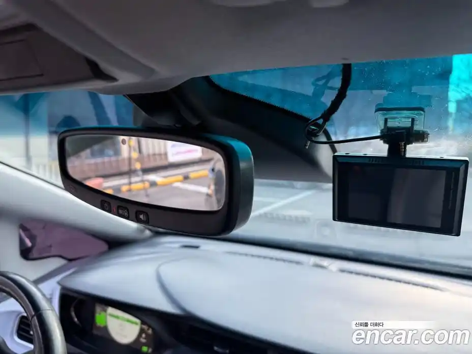 Chevrolet Bolt EV 2018 0.2 Автомат в Москве № 396890, фото 19