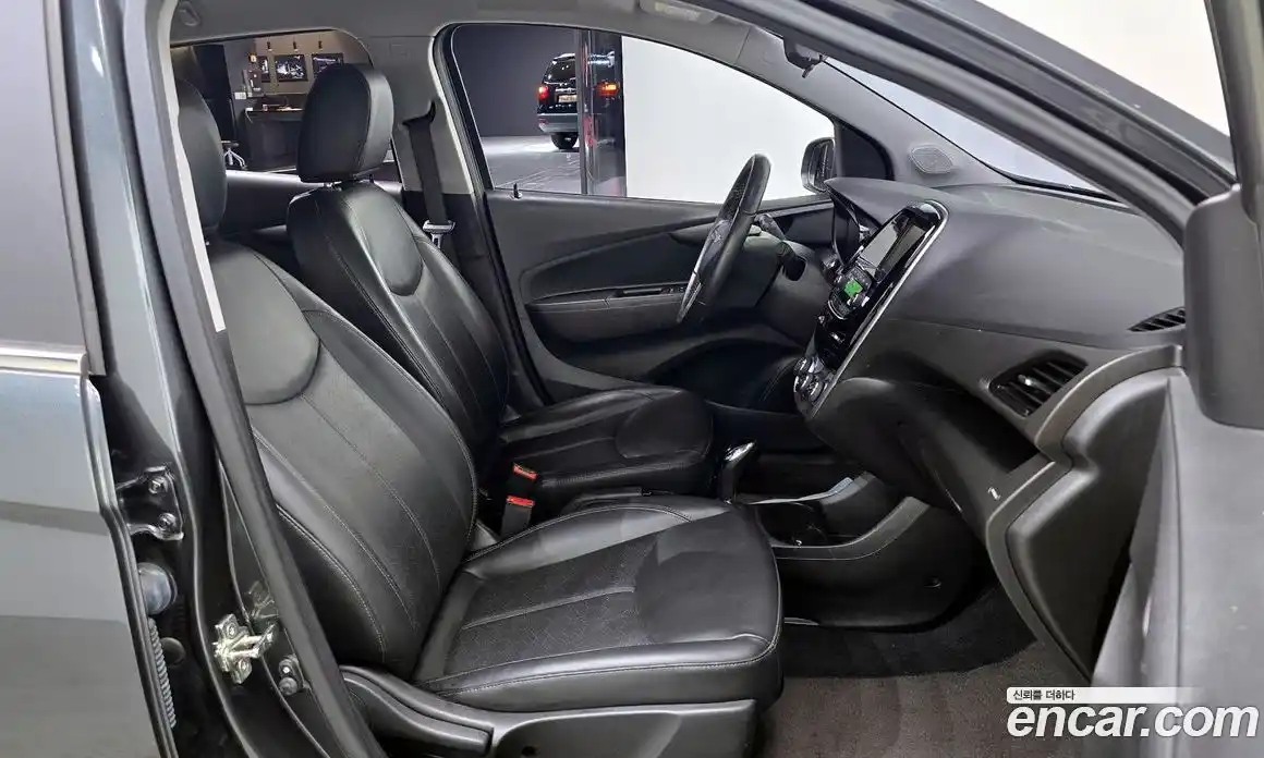 Chevrolet Spark 2017 1.0 Автомат в Москве № 42428, фото 17