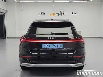 Audi e-tron 2020 0.1 Автомат в Москве № 428975, миниатюра 3