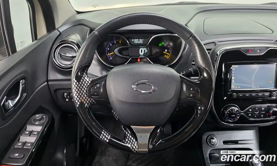 Renault QM3 2016 1.5 Автомат в Москве № 455756, фото 14