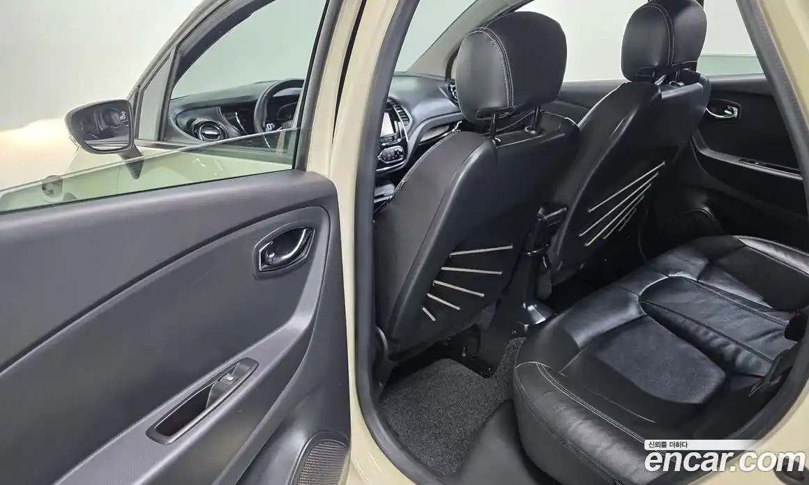 Renault QM3 2016 1.5 Автомат в Москве № 455756, фото 18