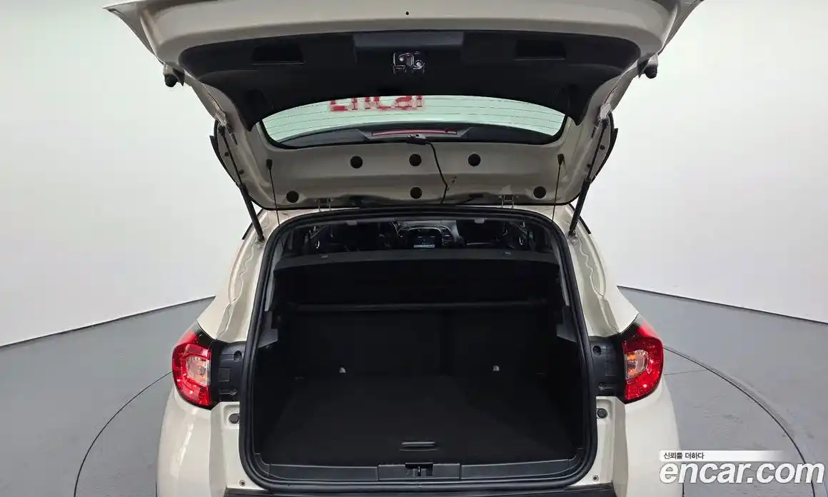 Renault QM3 2016 1.5 Автомат в Москве № 455756, фото 20