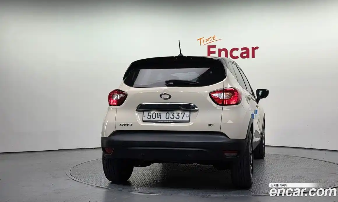 Renault QM3 2016 1.5 Автомат в Москве № 455756, фото 4