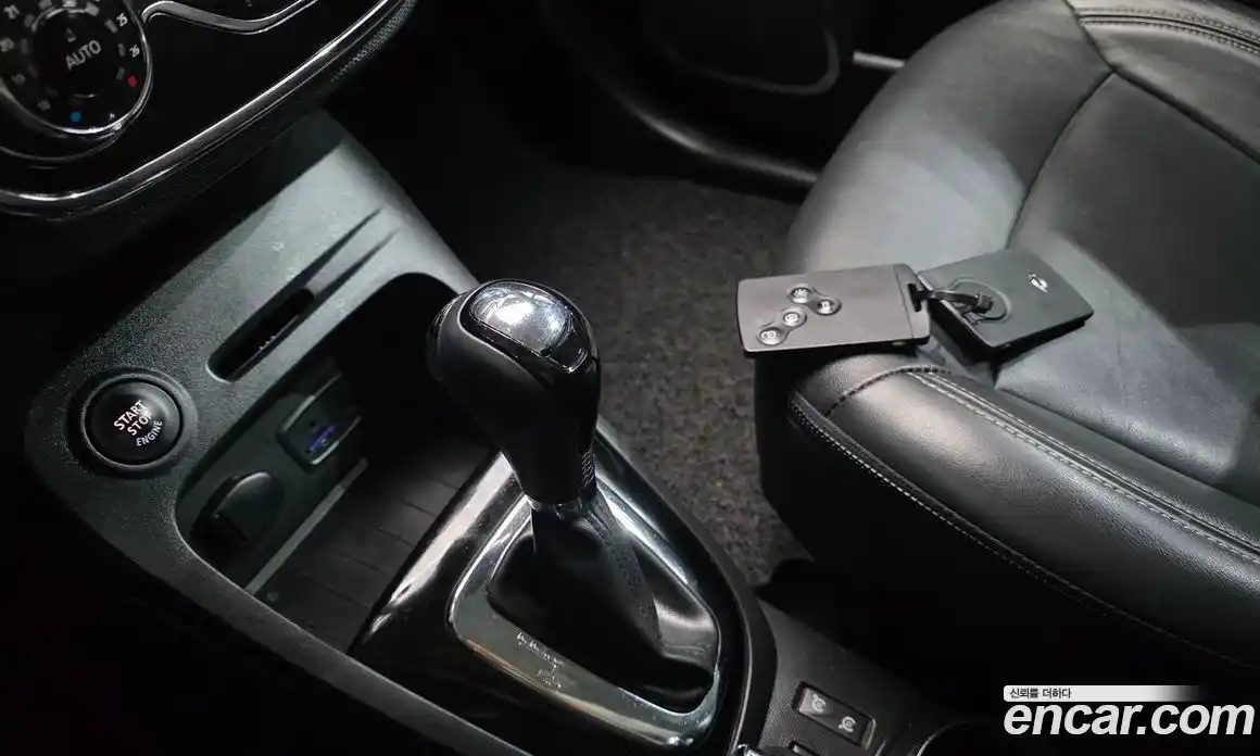 Renault QM3 2016 1.5 Автомат в Москве № 455756, фото 9