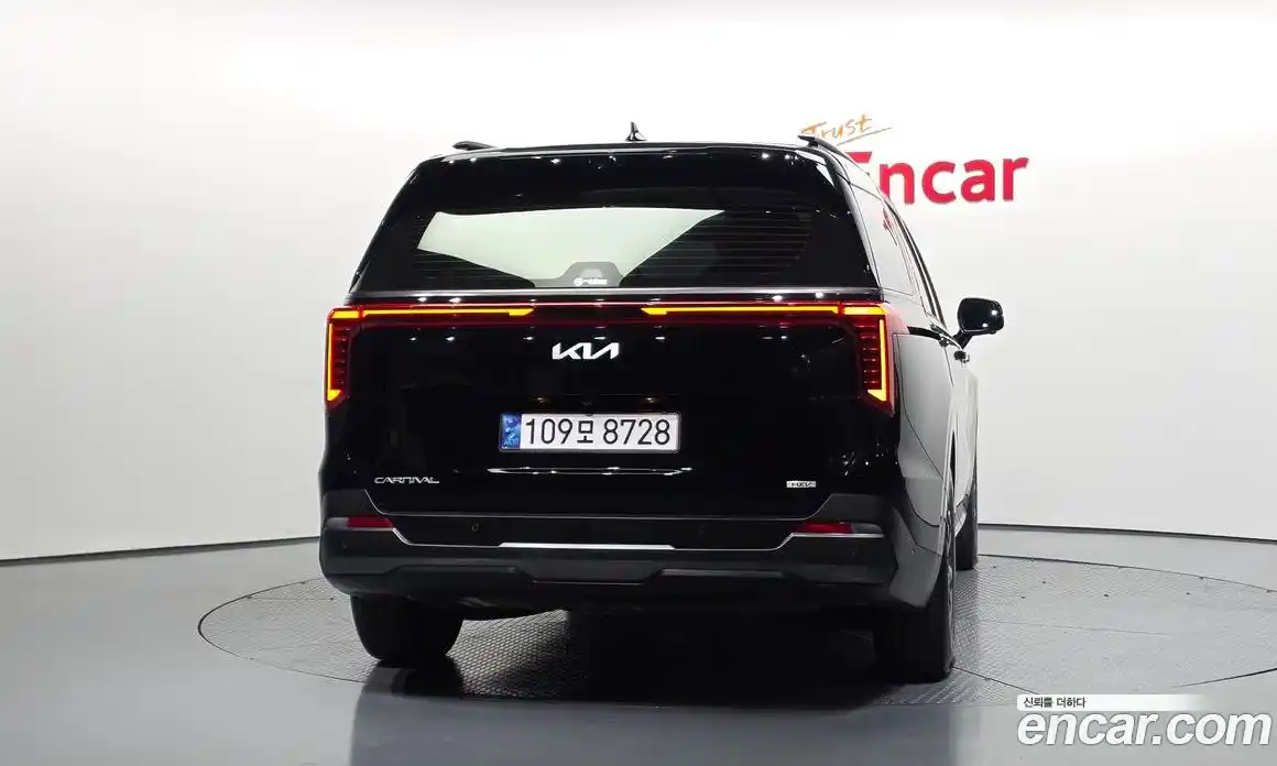 Kia Canival 2025 1.6 Автомат в Москве № 461389, фото 4