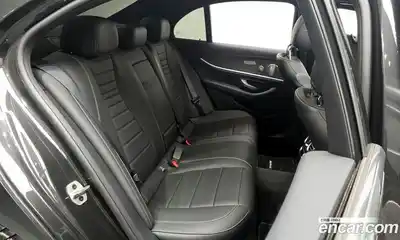Mercedes-Benz E-Class 2022 2.0 Автомат в Москве № 466159, миниатюра 12
