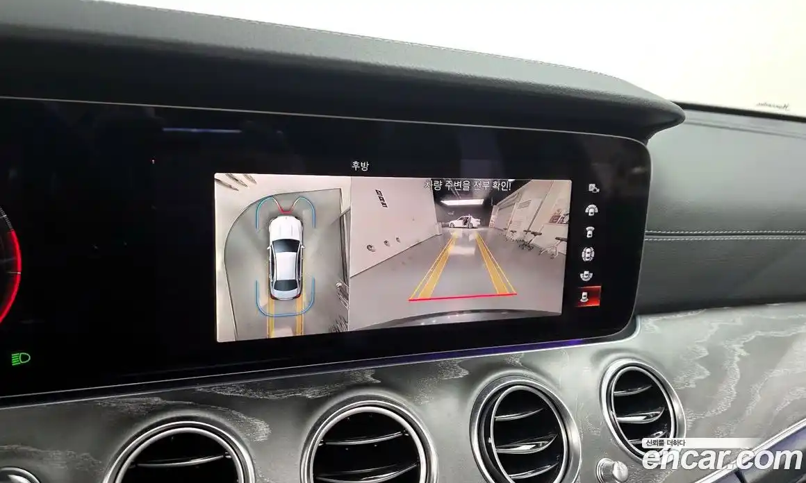 Mercedes-Benz E-Class 2022 2.0 Автомат в Москве № 466159, фото 15