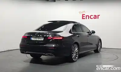 Mercedes-Benz E-Class 2022 2.0 Автомат в Москве № 466159, миниатюра 2