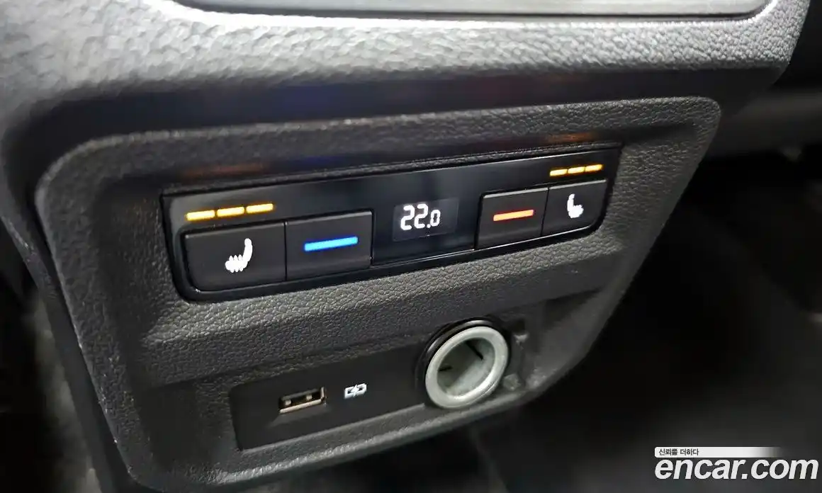 Volkswagen Tiguan 2018 2.0 Автомат в Москве № 472185, фото 17