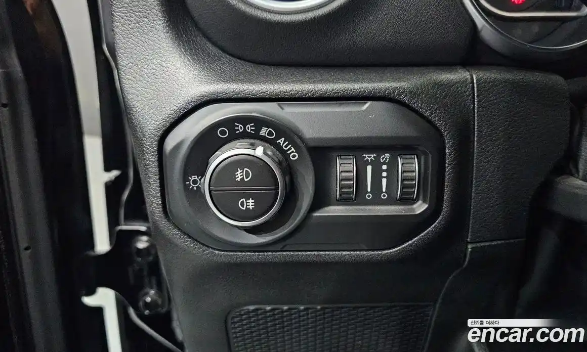 Jeep Wrangler 2021 2.0 Автомат в Москве № 472669, фото 17