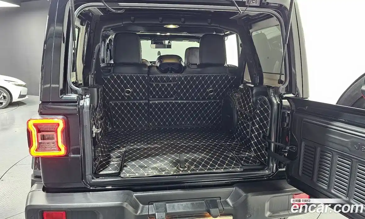 Jeep Wrangler 2021 2.0 Автомат в Москве № 472669, фото 20