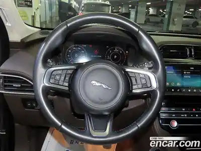 Jaguar F-Pace 2019 2.0 Автомат в Москве № 474309, миниатюра 8
