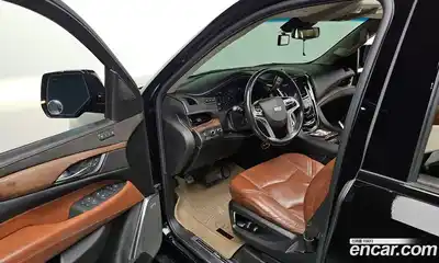 Cadillac Escalade 2018 6.2 Автомат в Москве № 474741, миниатюра 11