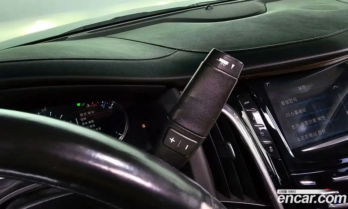 Cadillac Escalade 2018 6.2 Автомат в Москве № 474741, фото 9