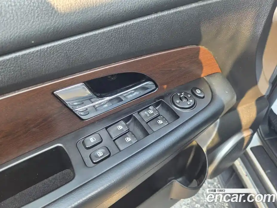 SsangYong Rexton 2014 2.0 Автомат в Москве № 491669, фото 20