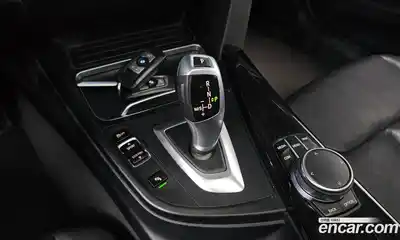BMW 3-Series 2018 2.0 Автомат в Москве № 491936, миниатюра 9