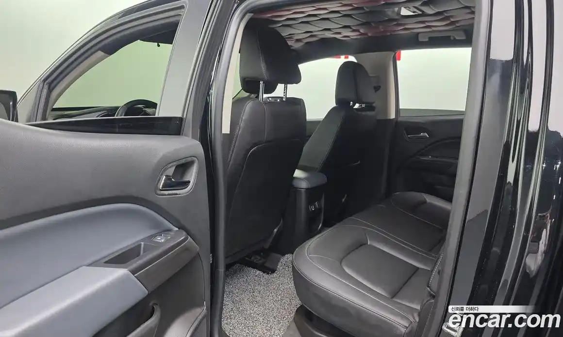 Chevrolet Colorado 2022 3.6 Автомат в Москве № 493062, фото 18