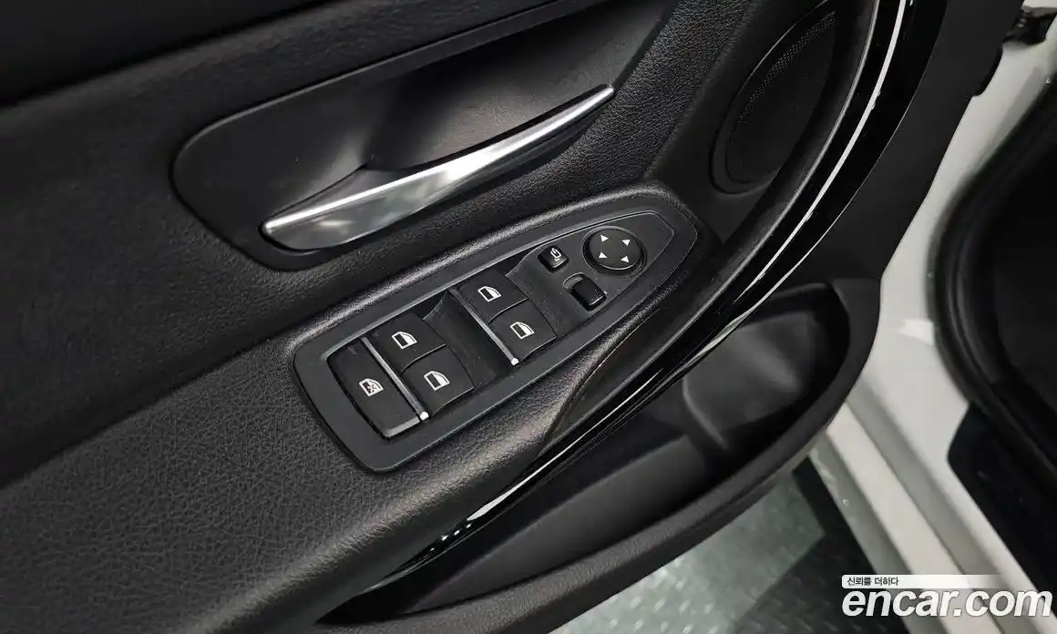 BMW 3-Series 2018 2.0 Автомат в Москве № 493328, фото 18