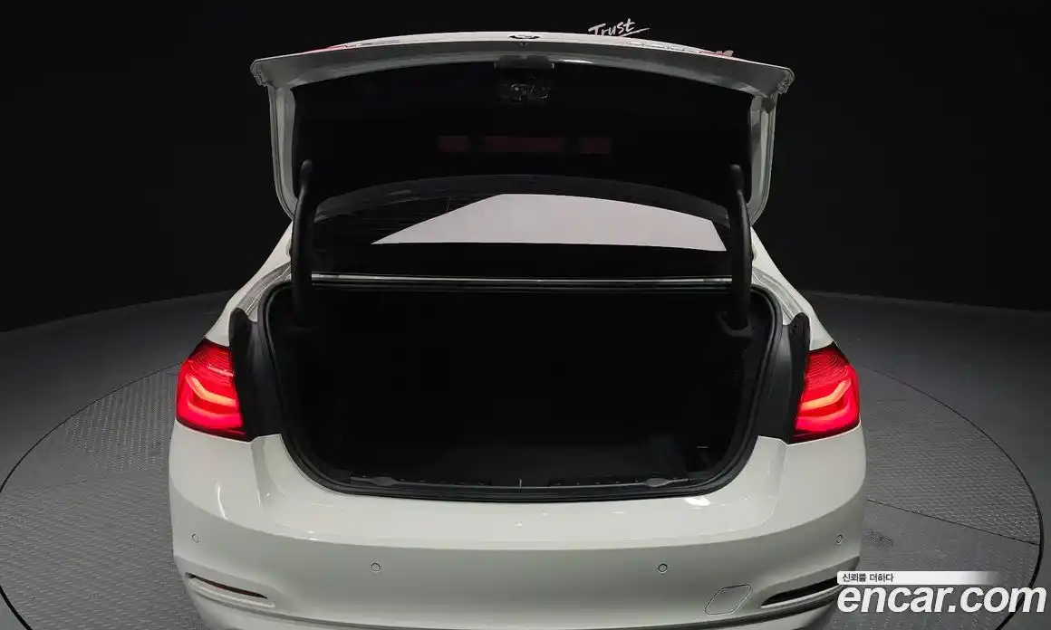 BMW 3-Series 2018 2.0 Автомат в Москве № 493328, фото 20