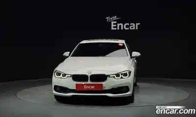 BMW 3-Series 2018 2.0 Автомат в Москве № 493328, миниатюра 3