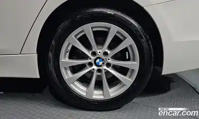 BMW 3-Series 2018 2.0 Автомат в Москве № 493328, миниатюра 5