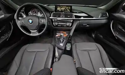 BMW 3-Series 2018 2.0 Автомат в Москве № 493328, миниатюра 7