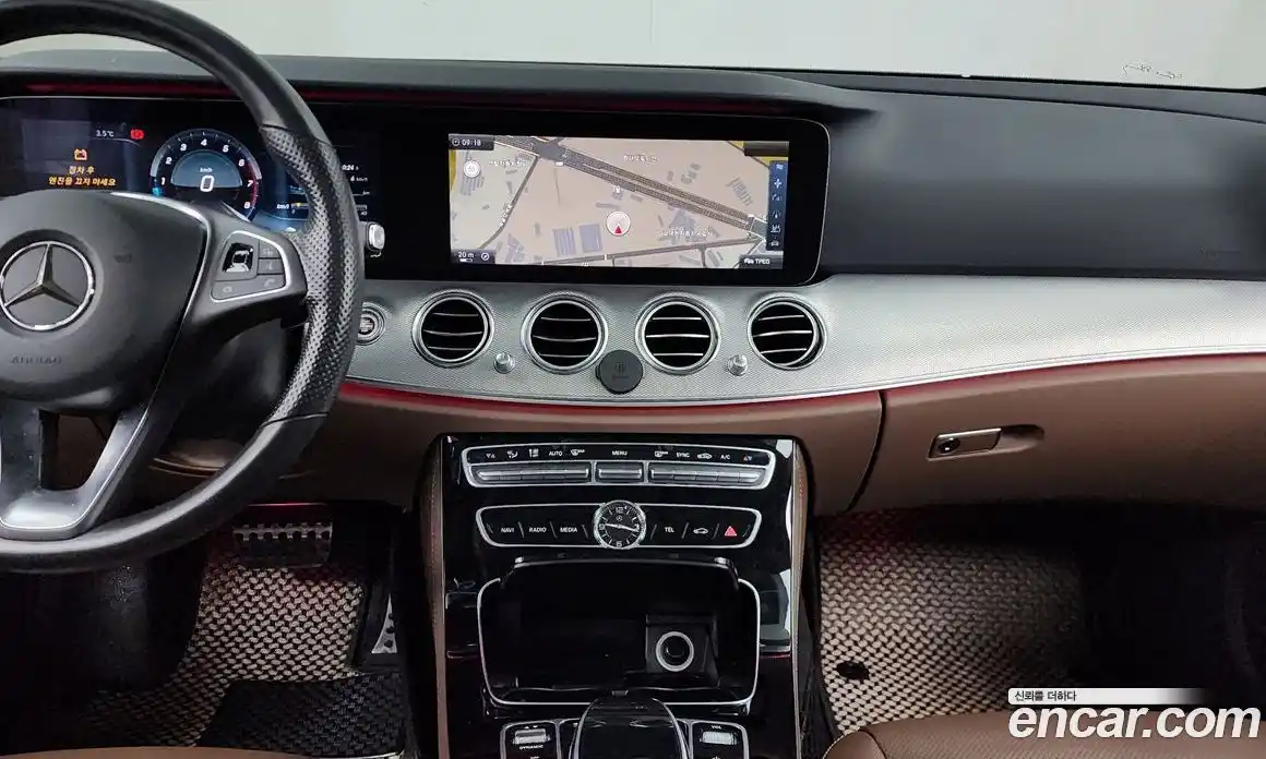 Mercedes-Benz E-Class 2017 2.0 Автомат в Москве № 494203, фото 14