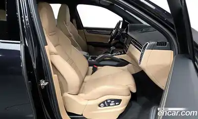 Porsche Cayenne 2021 3.0 Автомат в Москве № 498179, миниатюра 11