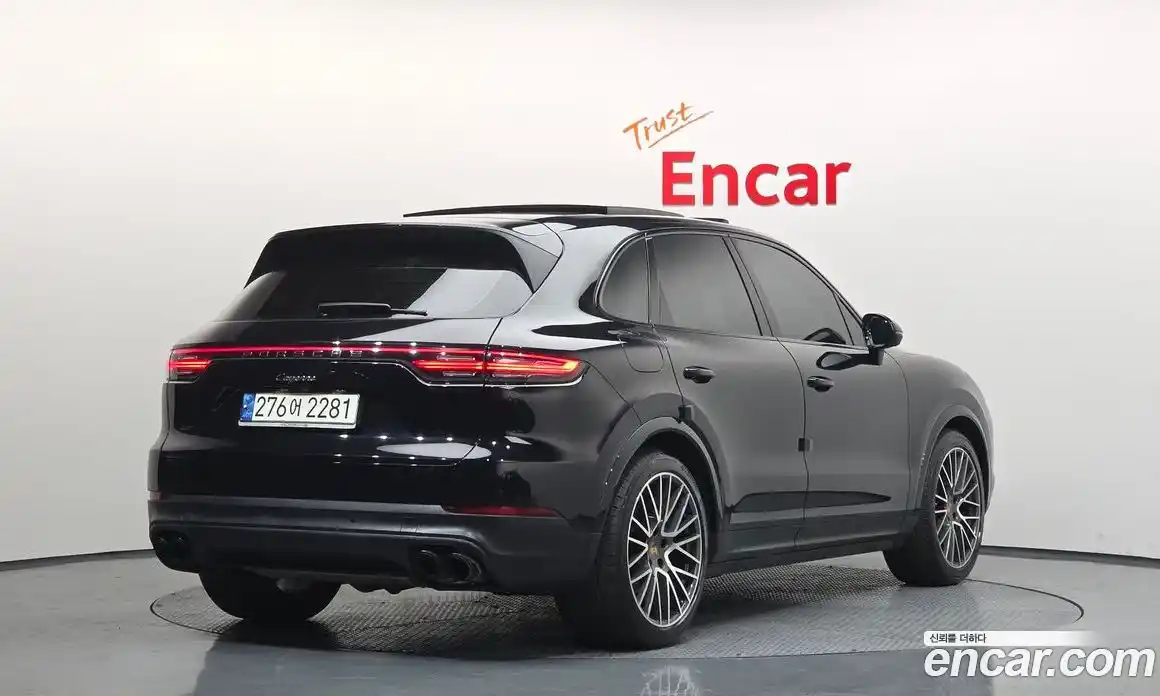 Porsche Cayenne 2021 3.0 Автомат в Москве № 498179, фото 2