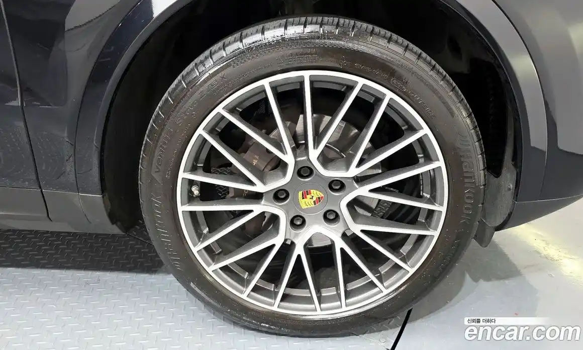 Porsche Cayenne 2021 3.0 Автомат в Москве № 498179, фото 5