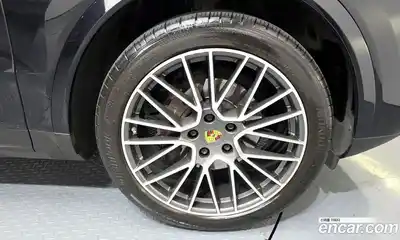 Porsche Cayenne 2021 3.0 Автомат в Москве № 498179, миниатюра 5