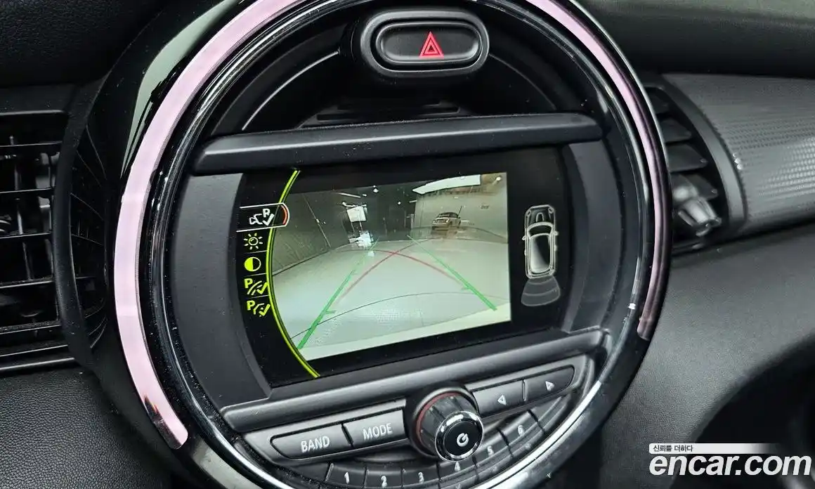 Mini Cooper 2018 1.5 Автомат в Москве № 499296, фото 15