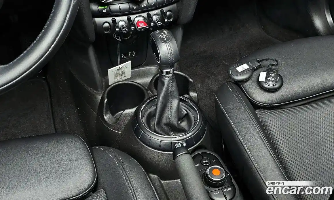 Mini Cooper 2018 1.5 Автомат в Москве № 499296, фото 9