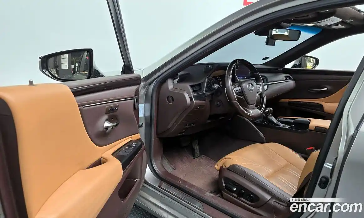 Lexus ES 2021 2.5 Автомат в Москве № 499728, фото 10