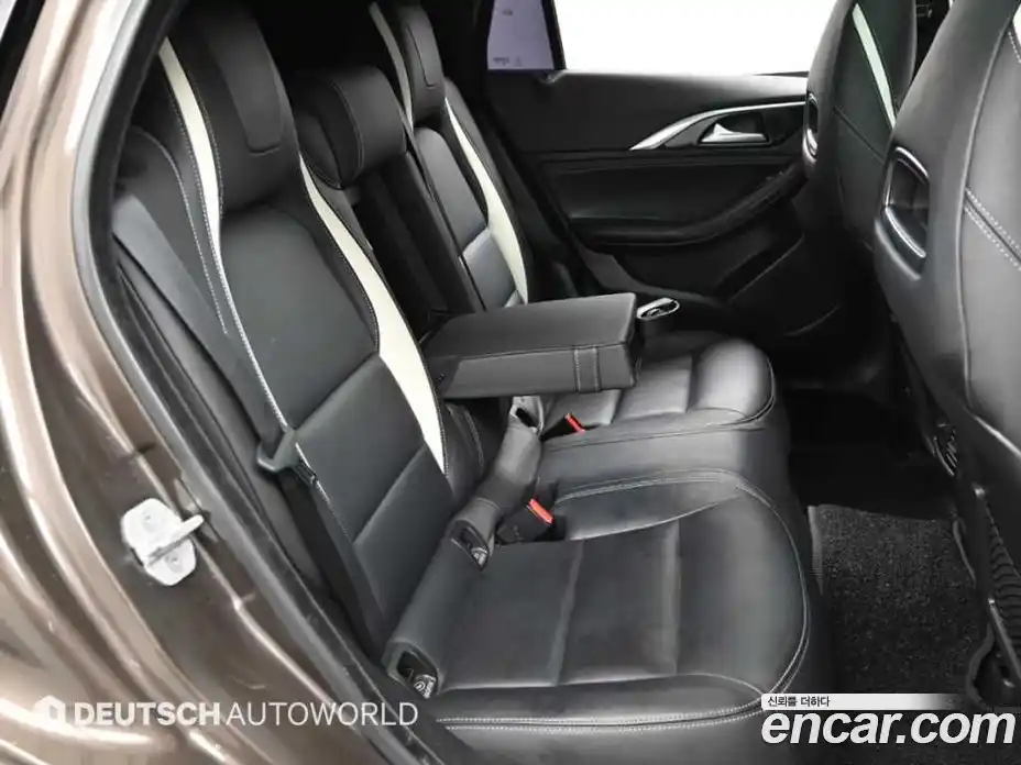 Infiniti Q30 2017 2.0 Автомат в Москве № 500419, фото 12