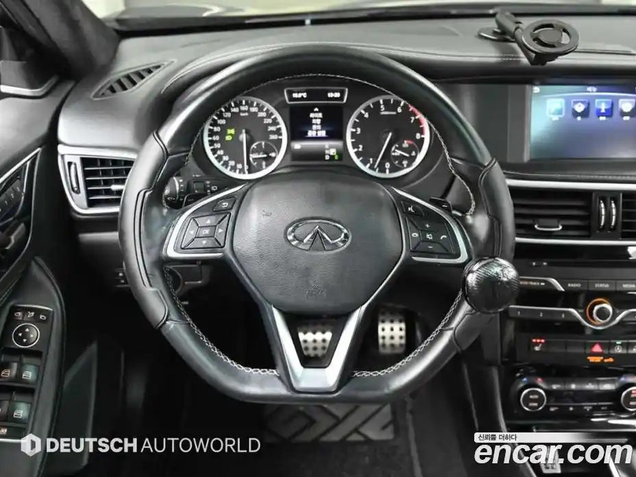 Infiniti Q30 2017 2.0 Автомат в Москве № 500419, фото 13