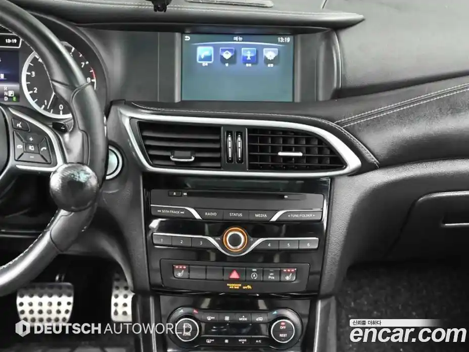 Infiniti Q30 2017 2.0 Автомат в Москве № 500419, фото 14